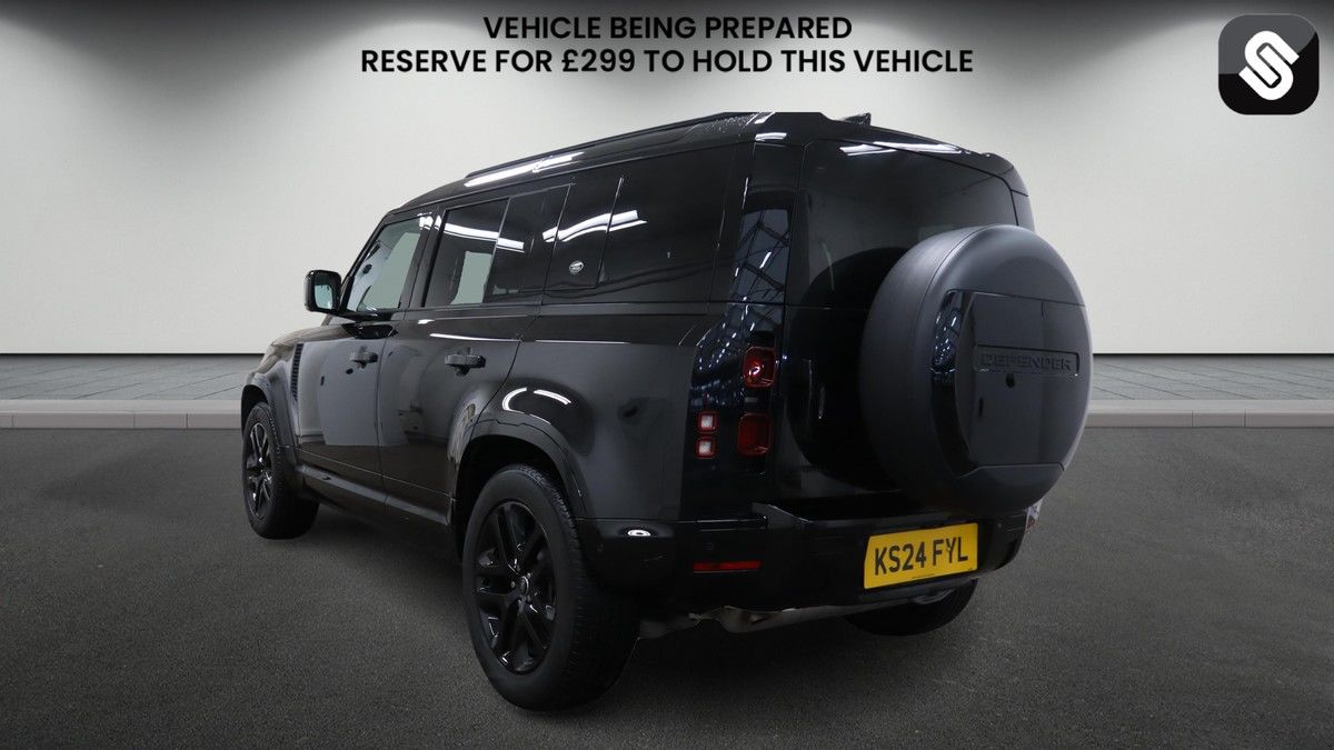 Land Rover Defender 110 Image 3