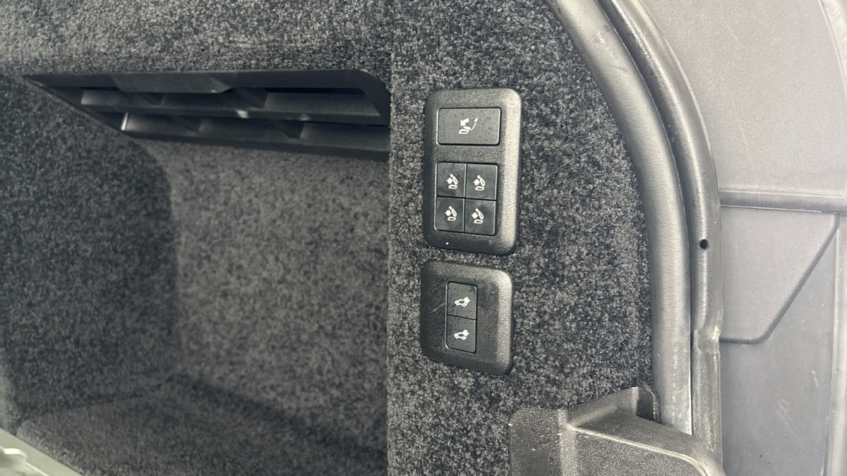 Land Rover Range Rover Image 25