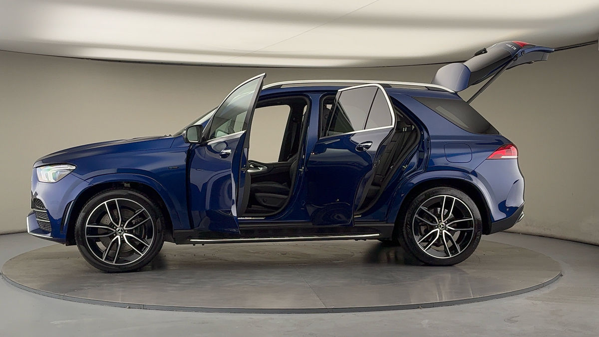 More views of Mercedes-Benz GLE