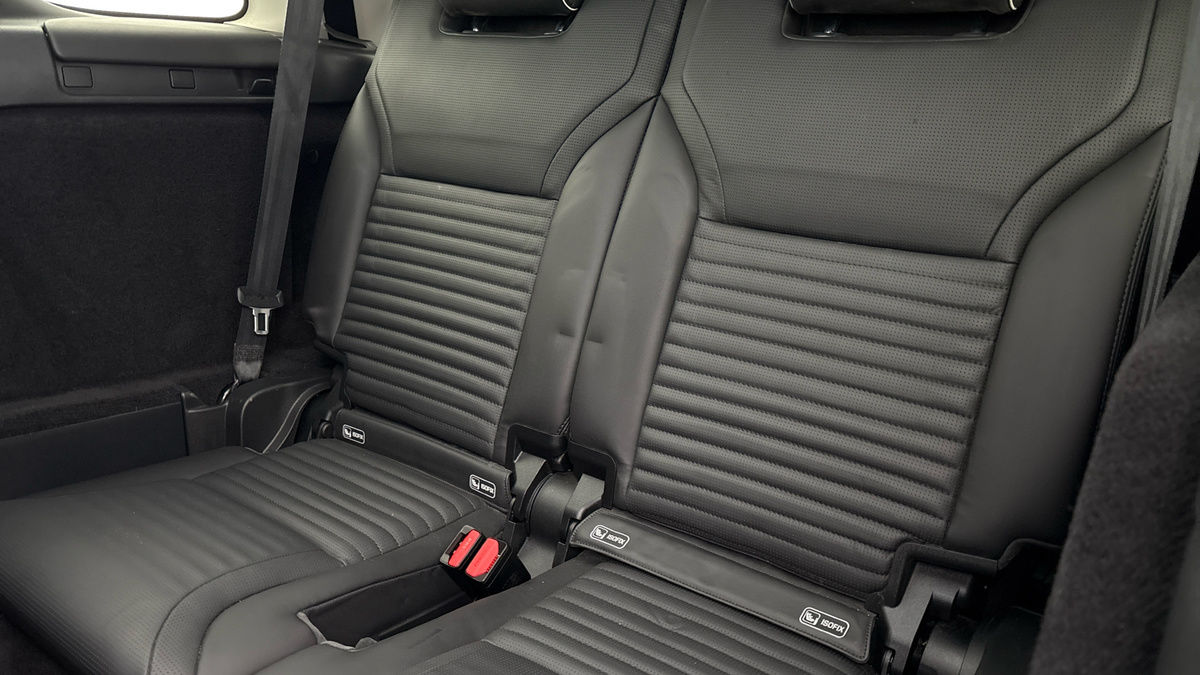 Land Rover Discovery Image 25