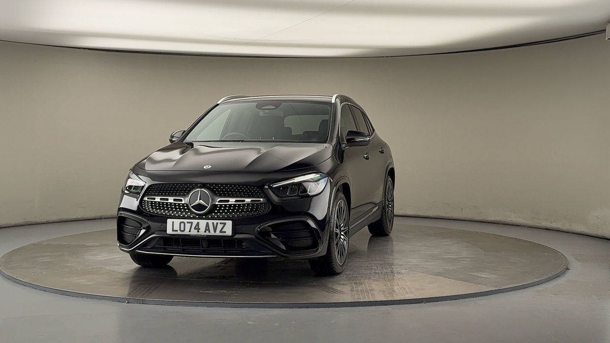 More views of Mercedes-Benz GLA