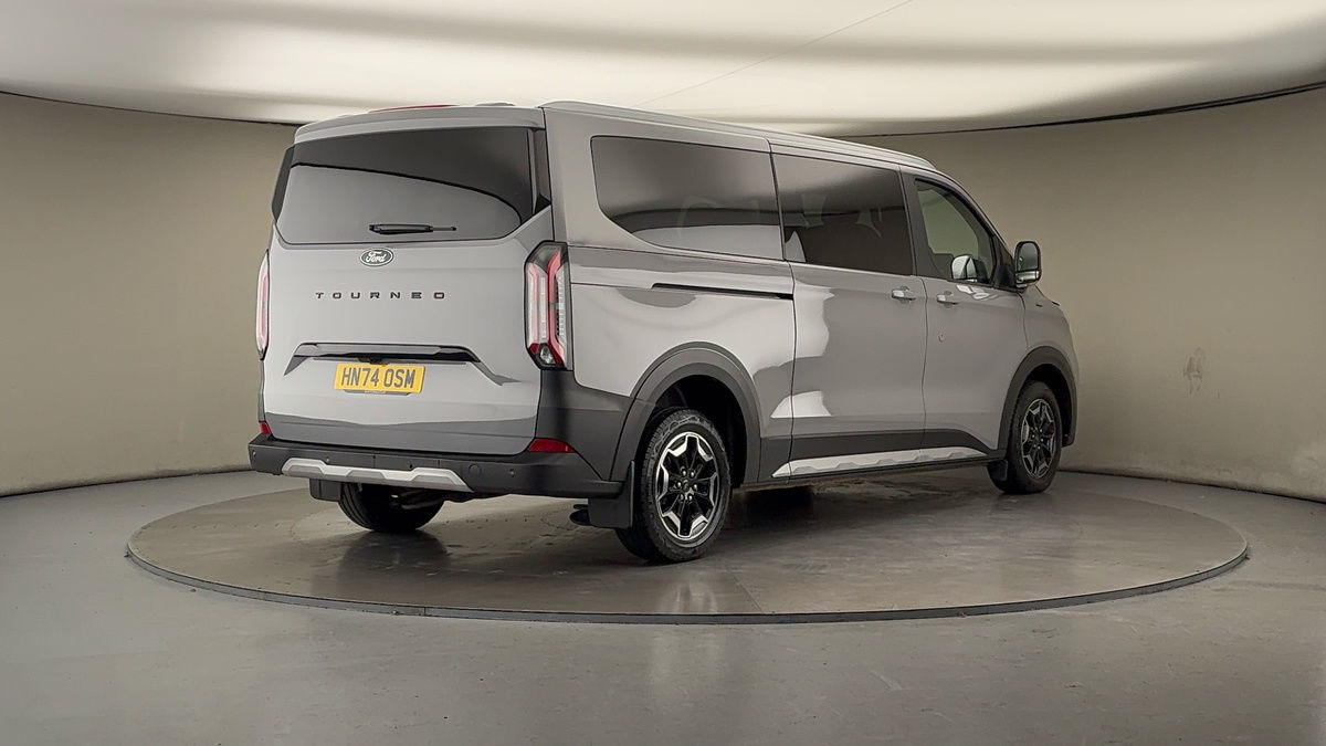 More views of Ford Tourneo Custom V710