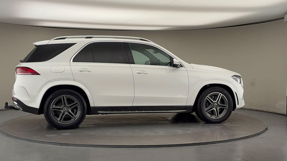 More views of Mercedes-Benz GLE