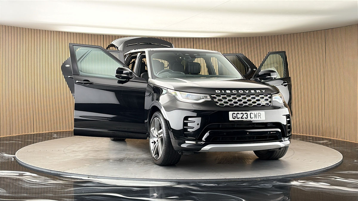 More views of Land Rover Discovery