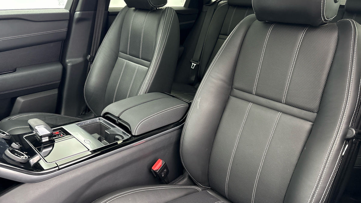 Land Rover Range Rover Velar Image 7