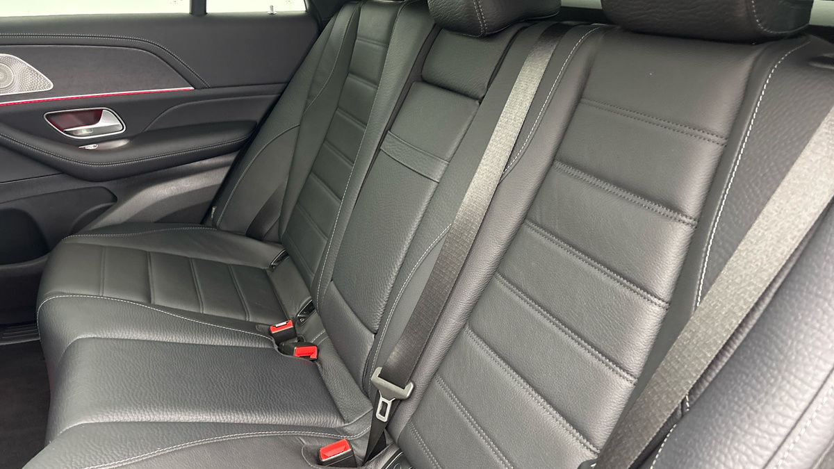 Mercedes-Benz GLE Image 8