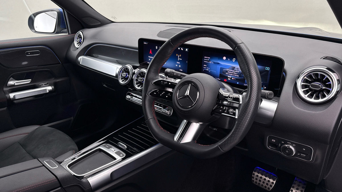 Mercedes-Benz GLB Image 5