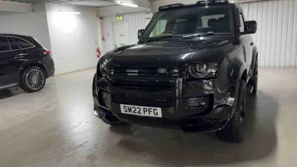 More views of Land Rover Defender 90