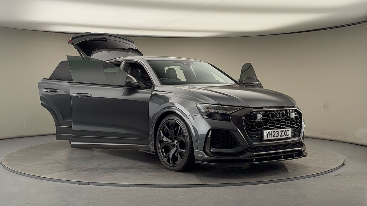 More views of Audi RSQ8