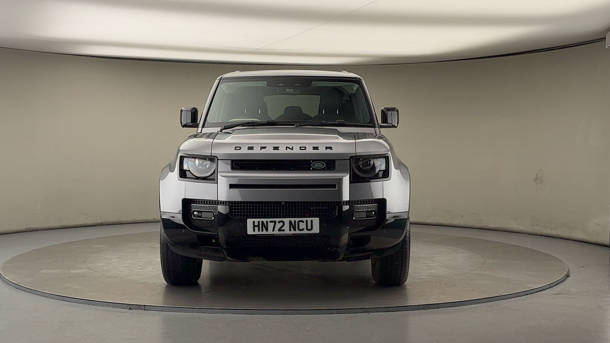 Land Rover Defender 110 Image 3