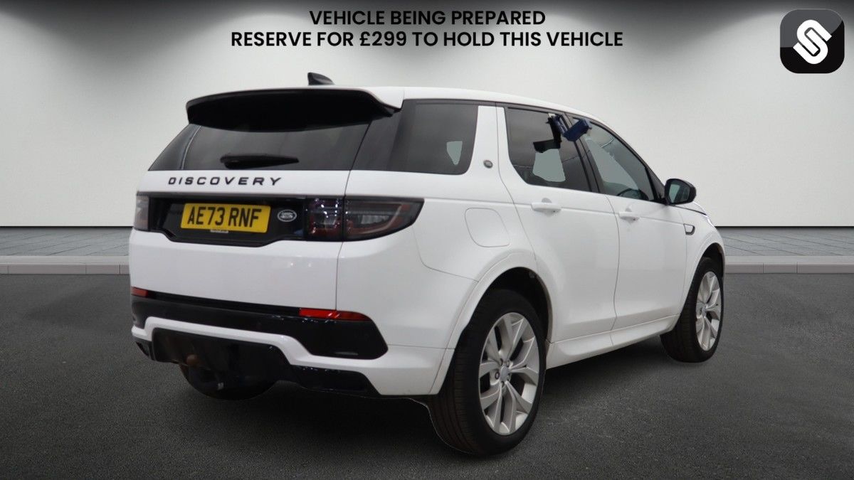 Land Rover Discovery Sport Image 4