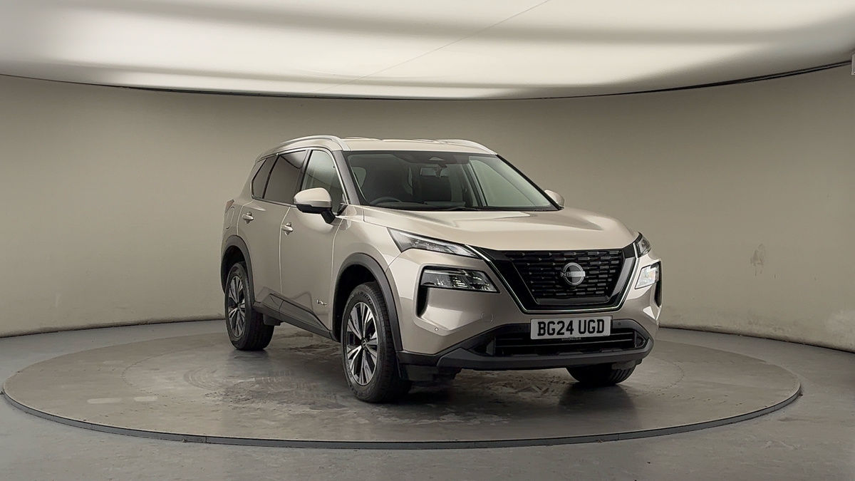 More views of Nissan X-Trail