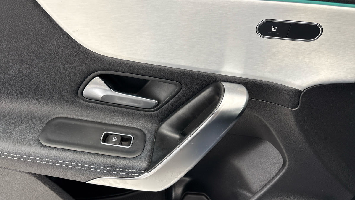 Mercedes-Benz CLA Image 19