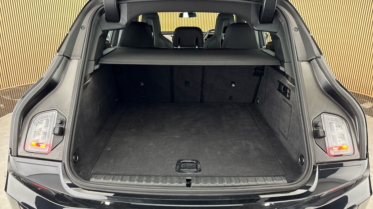 BMW iX Image 11