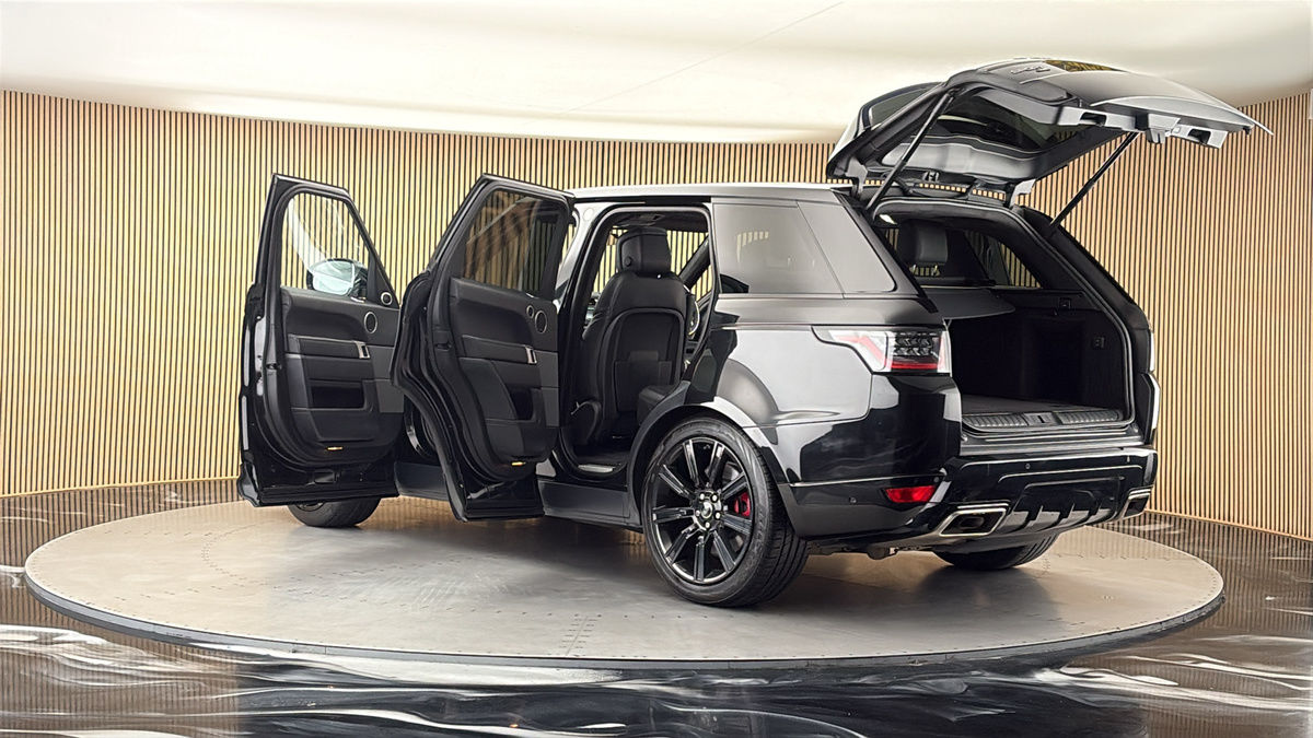 More views of Land Rover Range Rover Sport