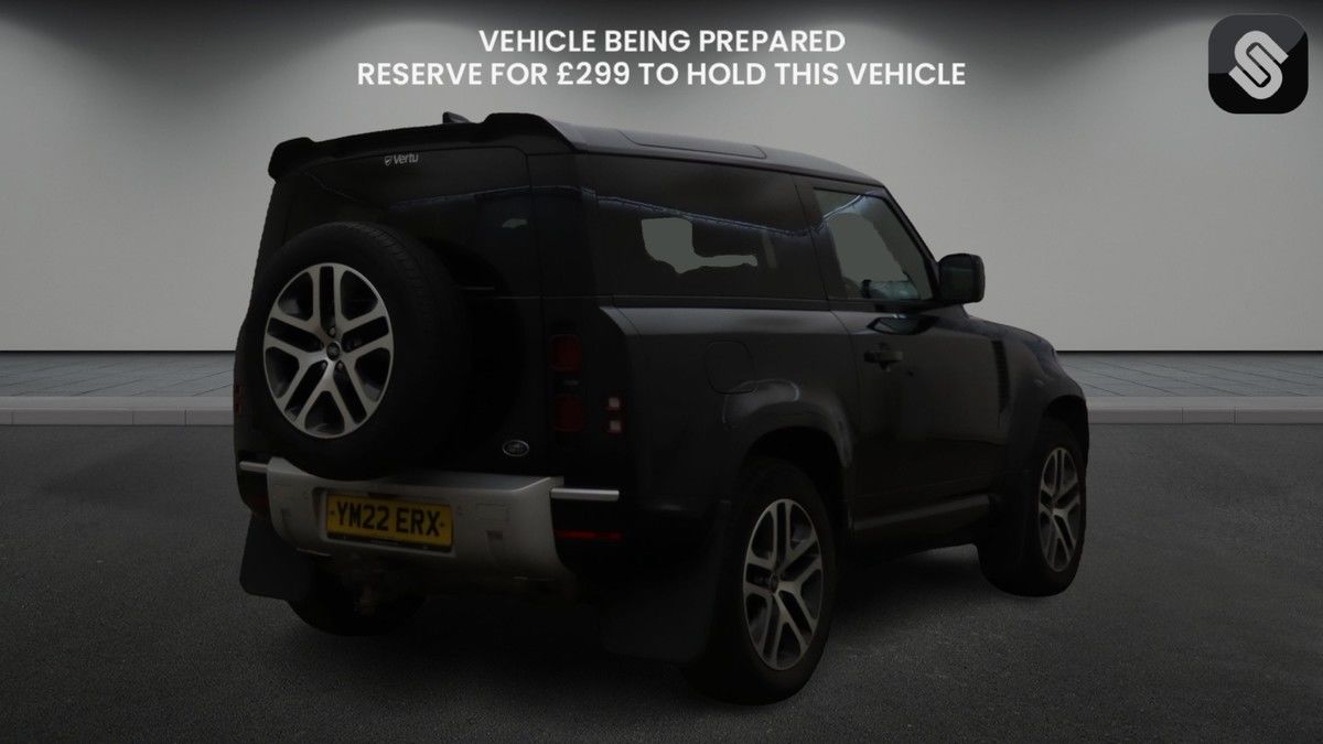 Land Rover Defender 90 Image 4