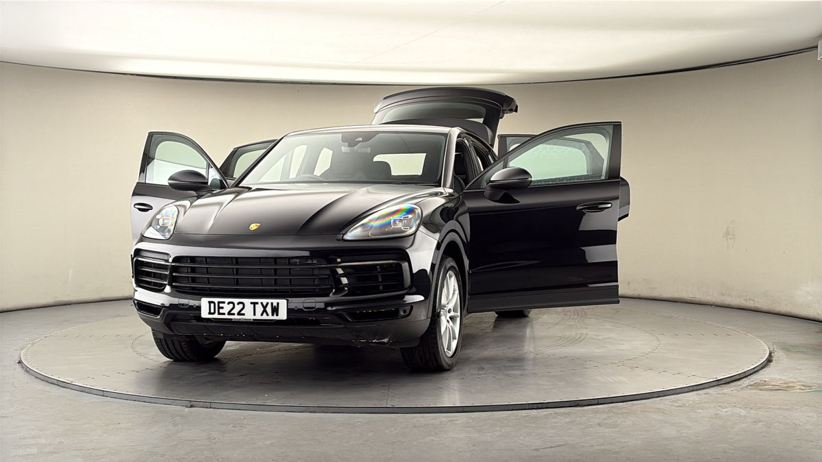 More views of Porsche Cayenne