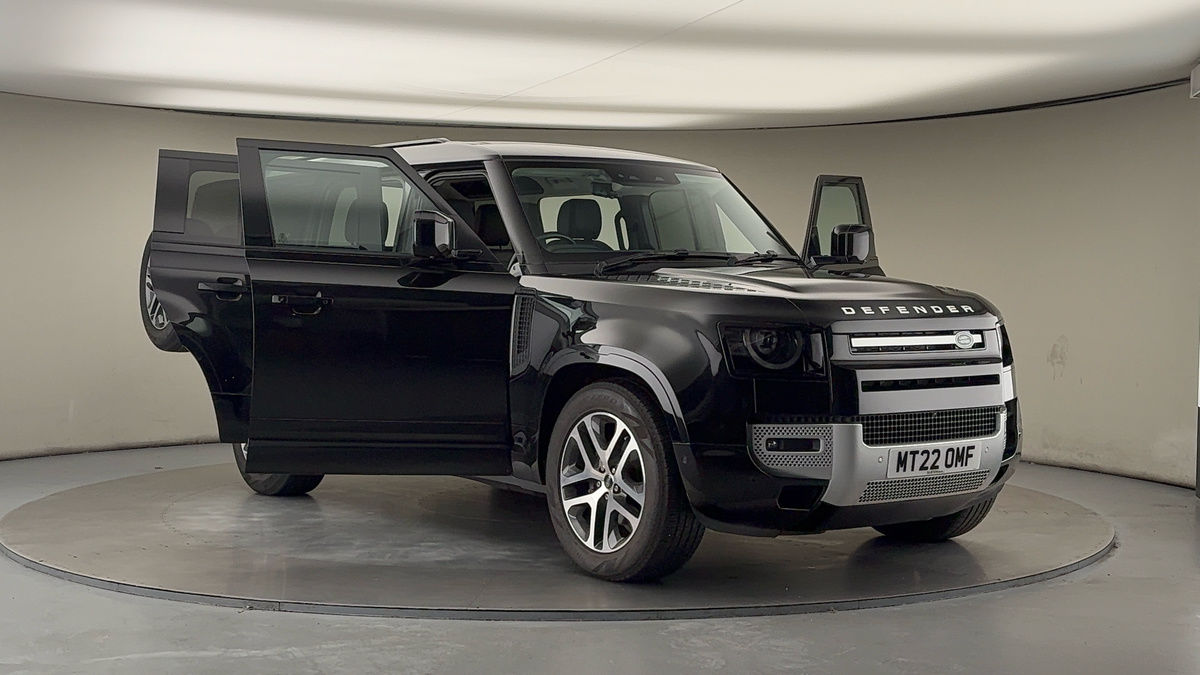 More views of Land Rover Defender 110