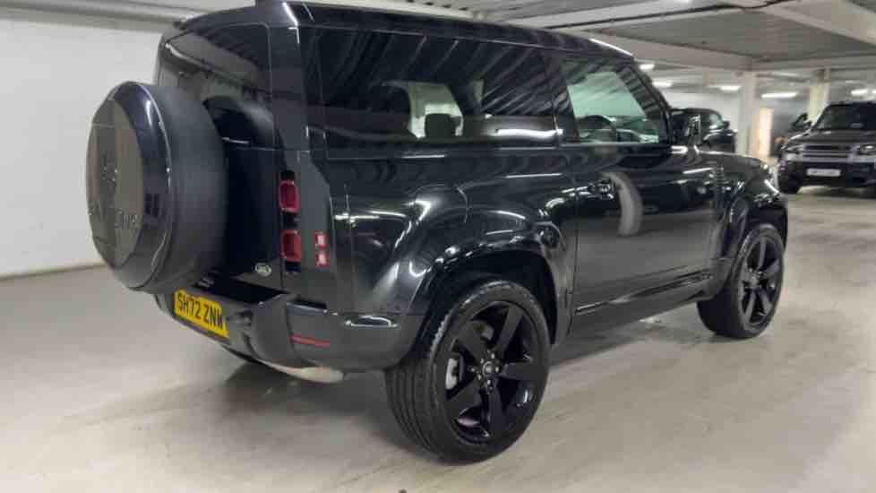 More views of Land Rover Defender 90
