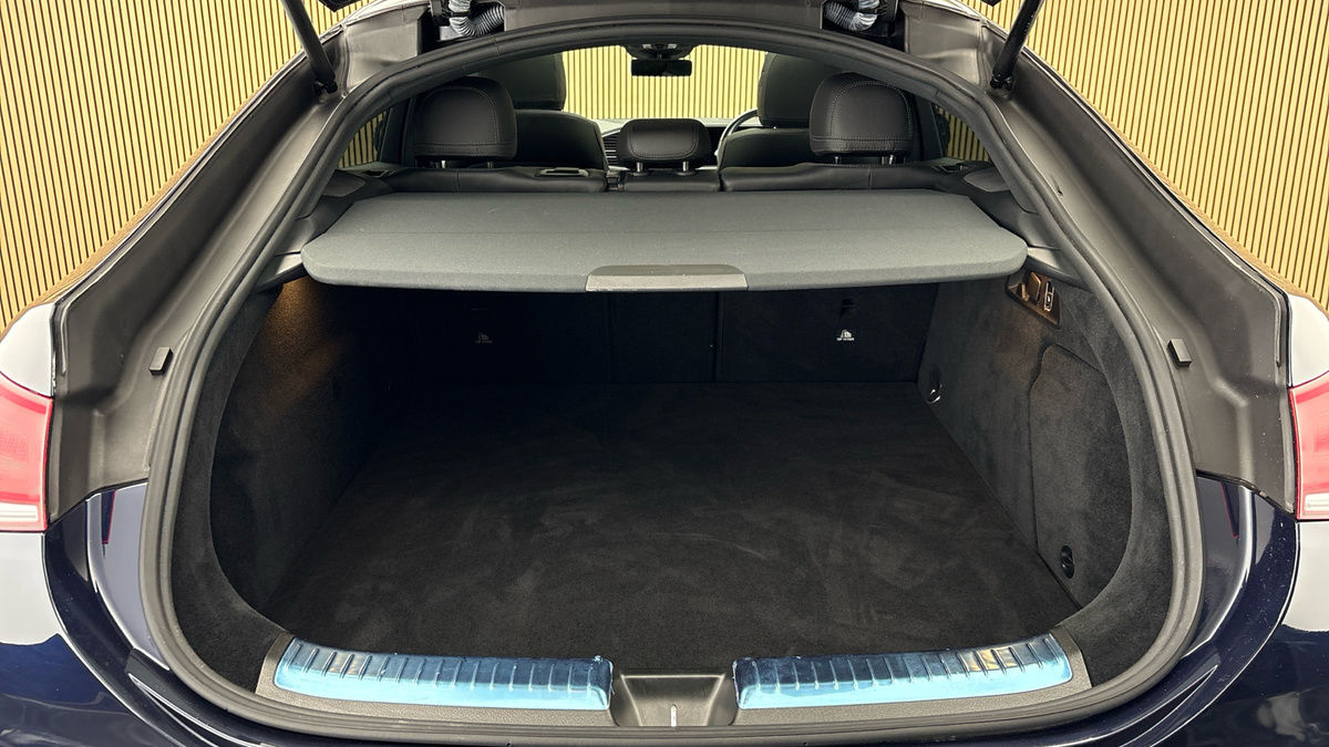 Mercedes-Benz GLE Image 11