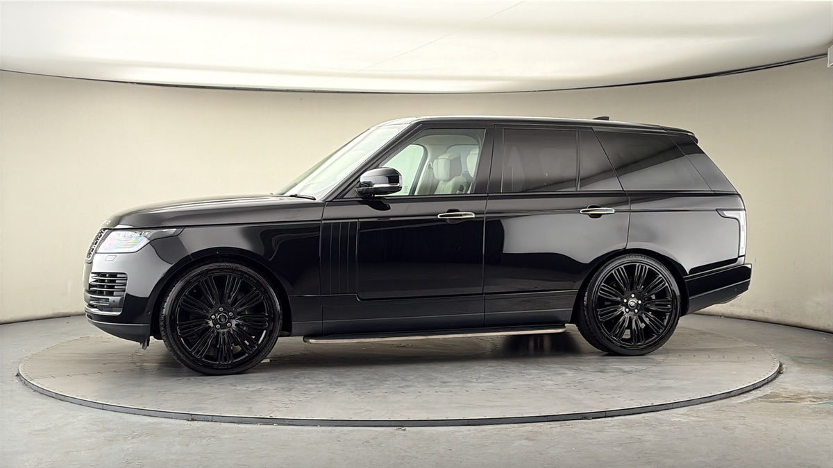 More views of Land Rover Range Rover