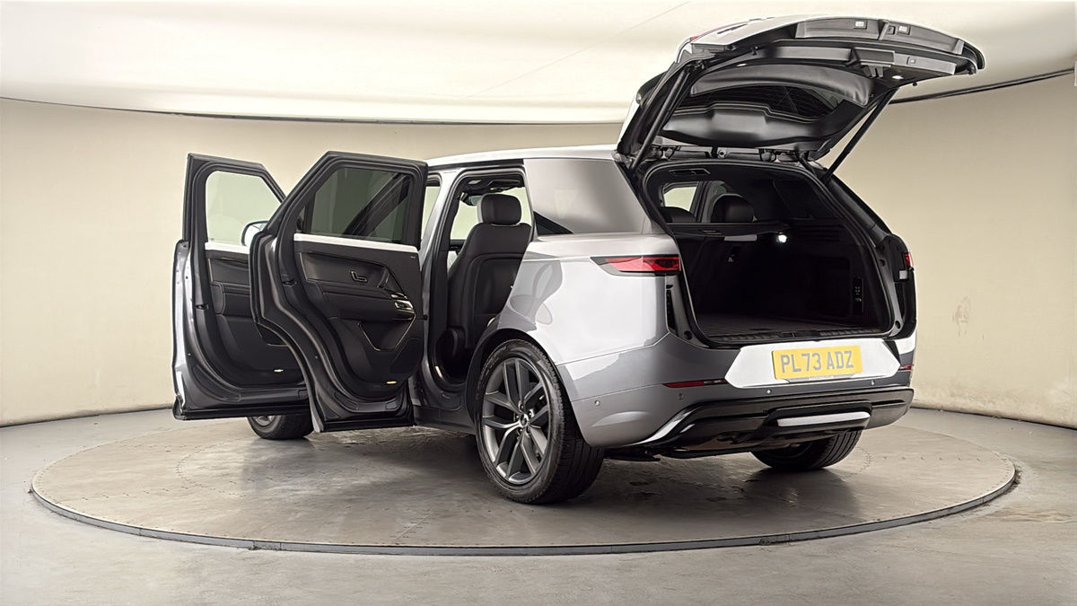 Land Rover Range Rover Sport Image 23