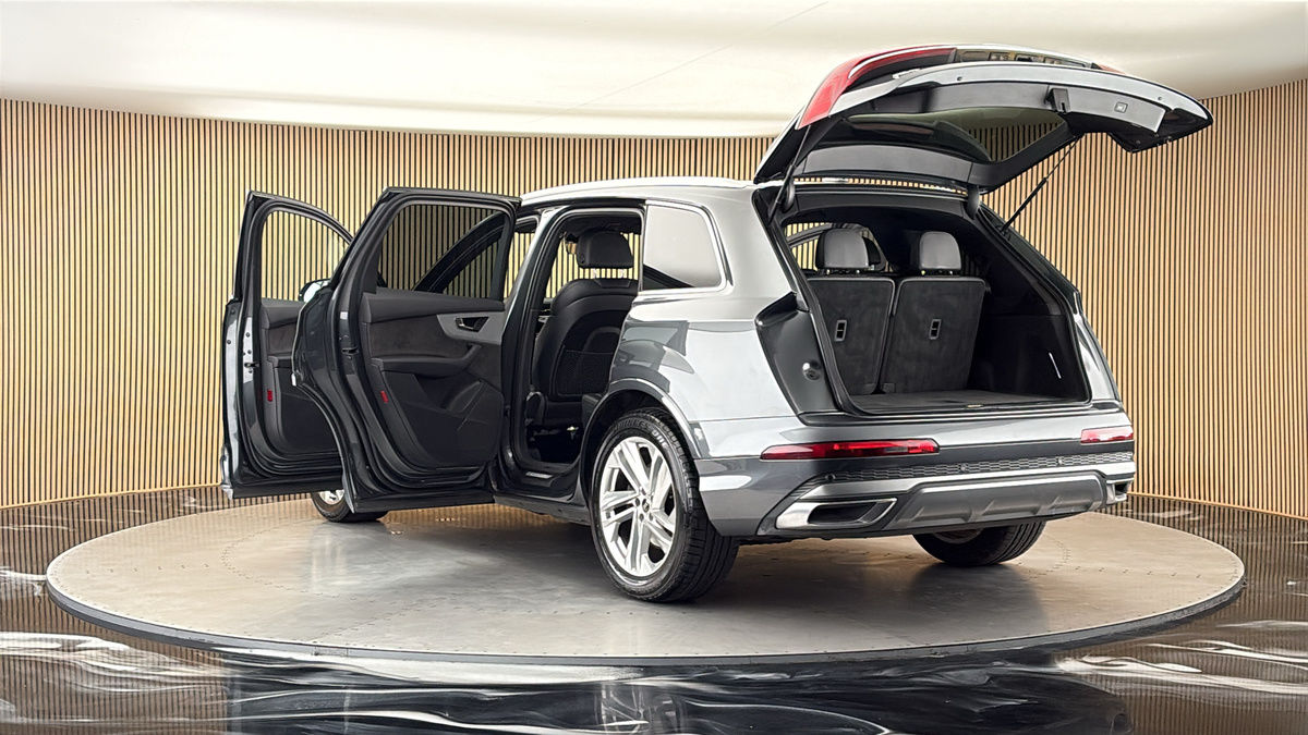 Audi Q7 Image 23