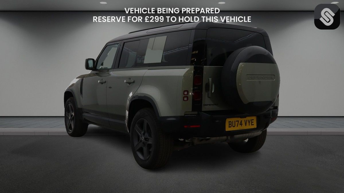 Land Rover Defender 110 Image 3