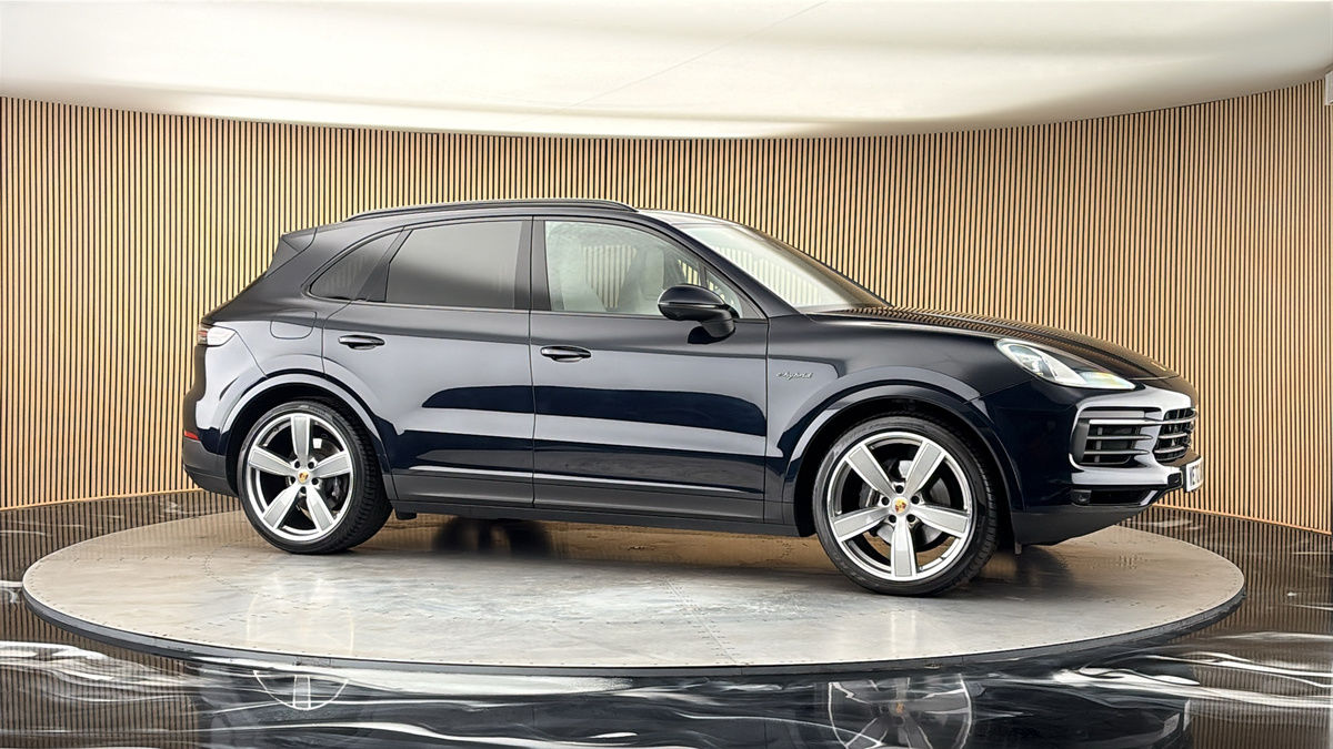 More views of Porsche Cayenne