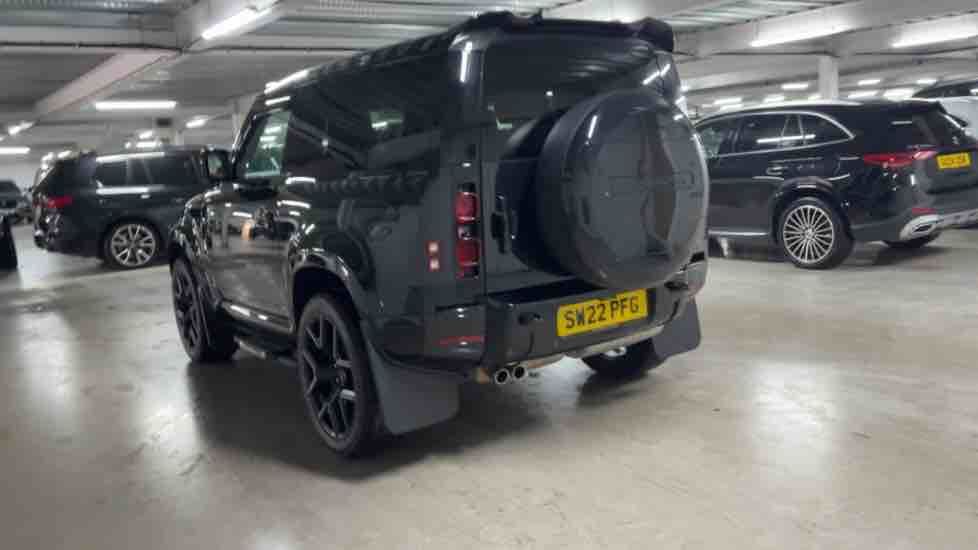 More views of Land Rover Defender 90