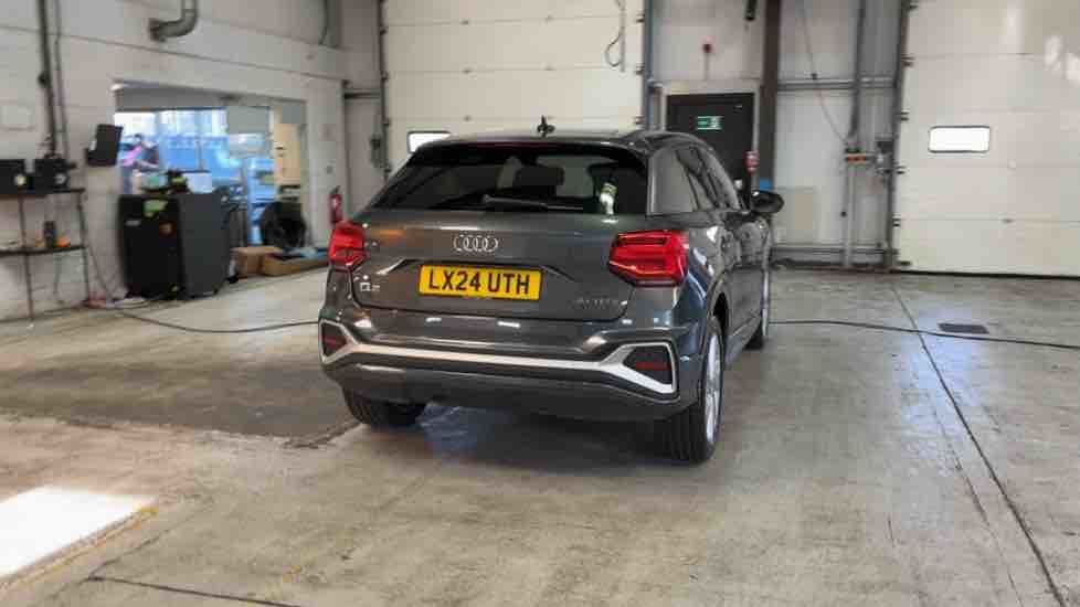 More views of Audi Q2