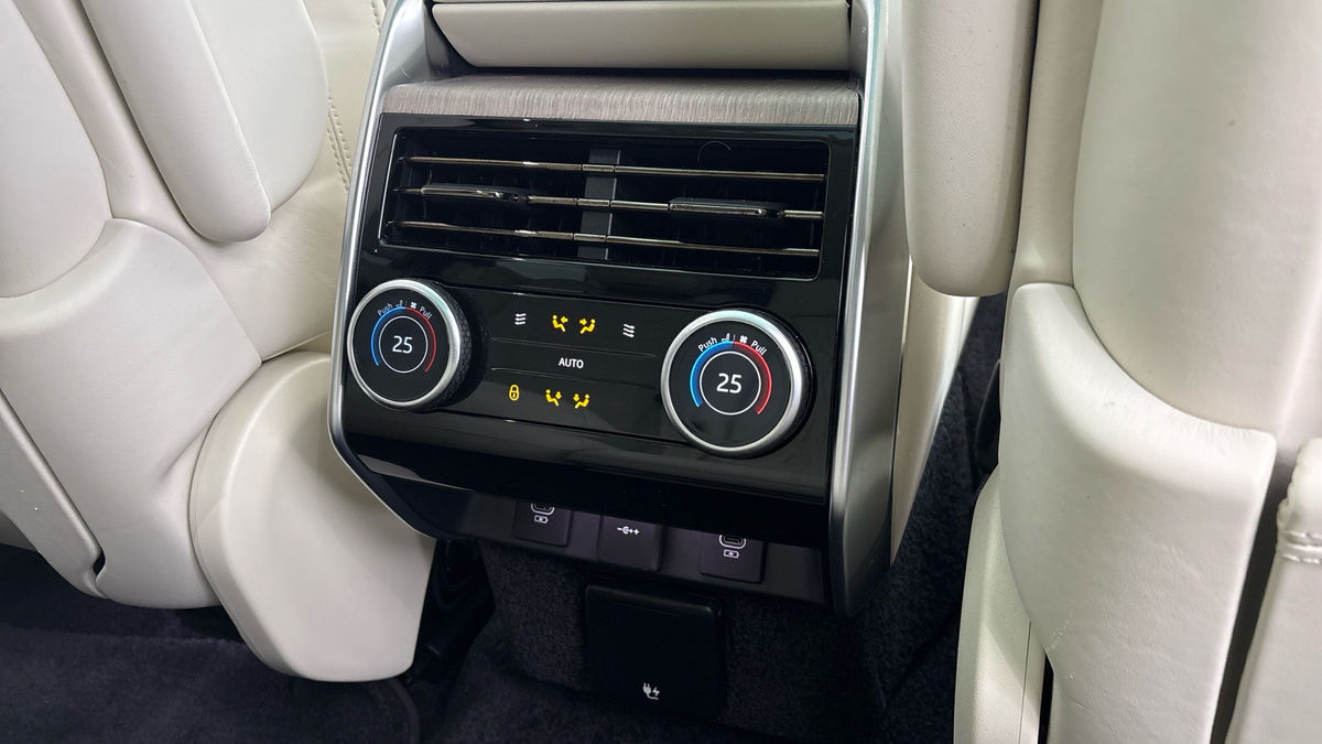 Land Rover Range Rover Image 37