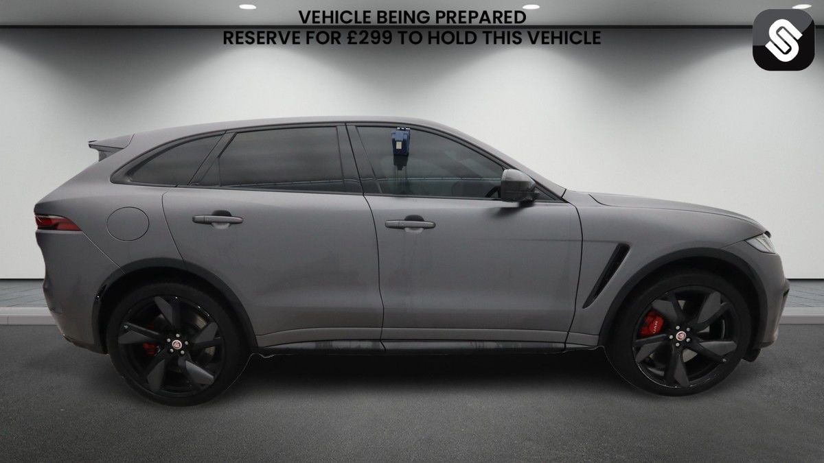 Jaguar F-PACE Image 5