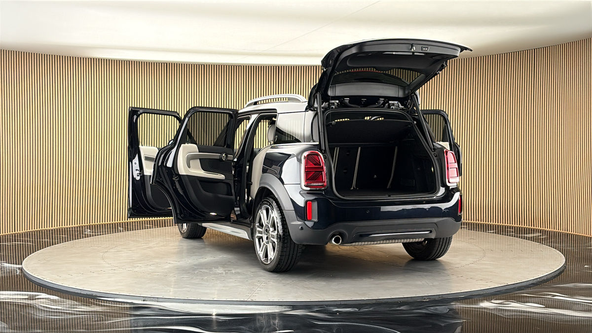 More views of MINI Countryman