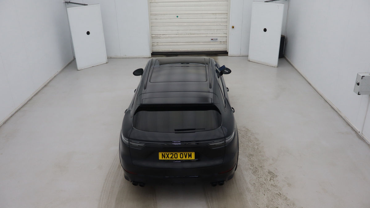 Porsche Cayenne Image 8