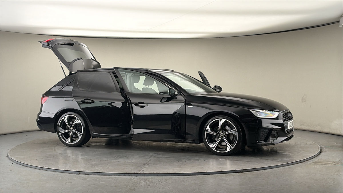 More views of Audi A4 Avant