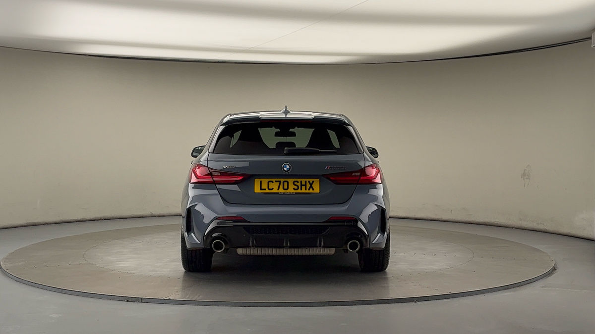 BMW 1 Series Image 4