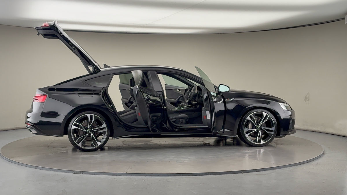 More views of Audi A5