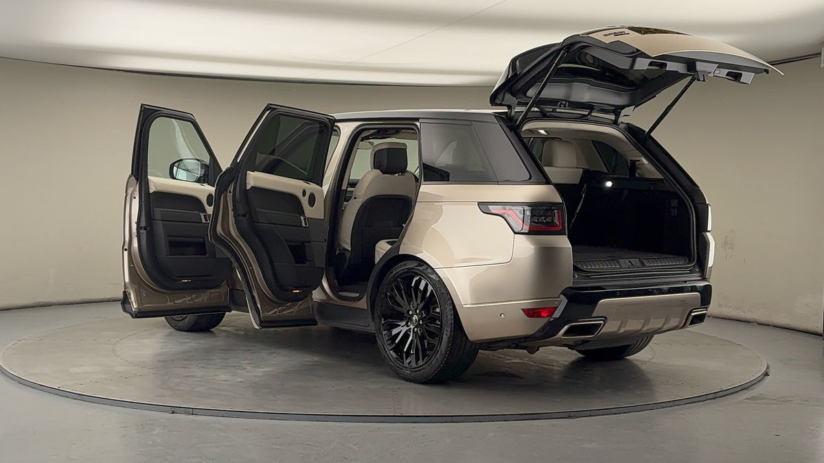 More views of Land Rover Range Rover Sport