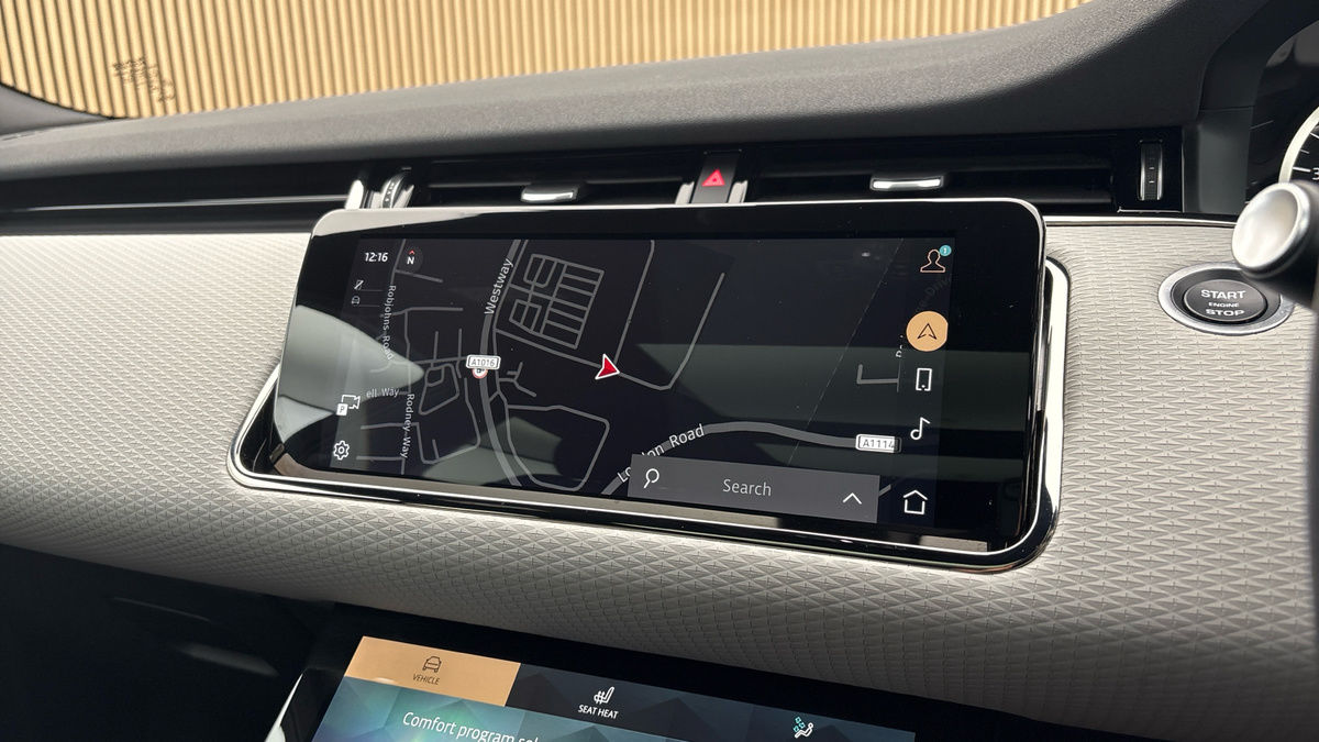 Land Rover Range Rover Evoque Image 17