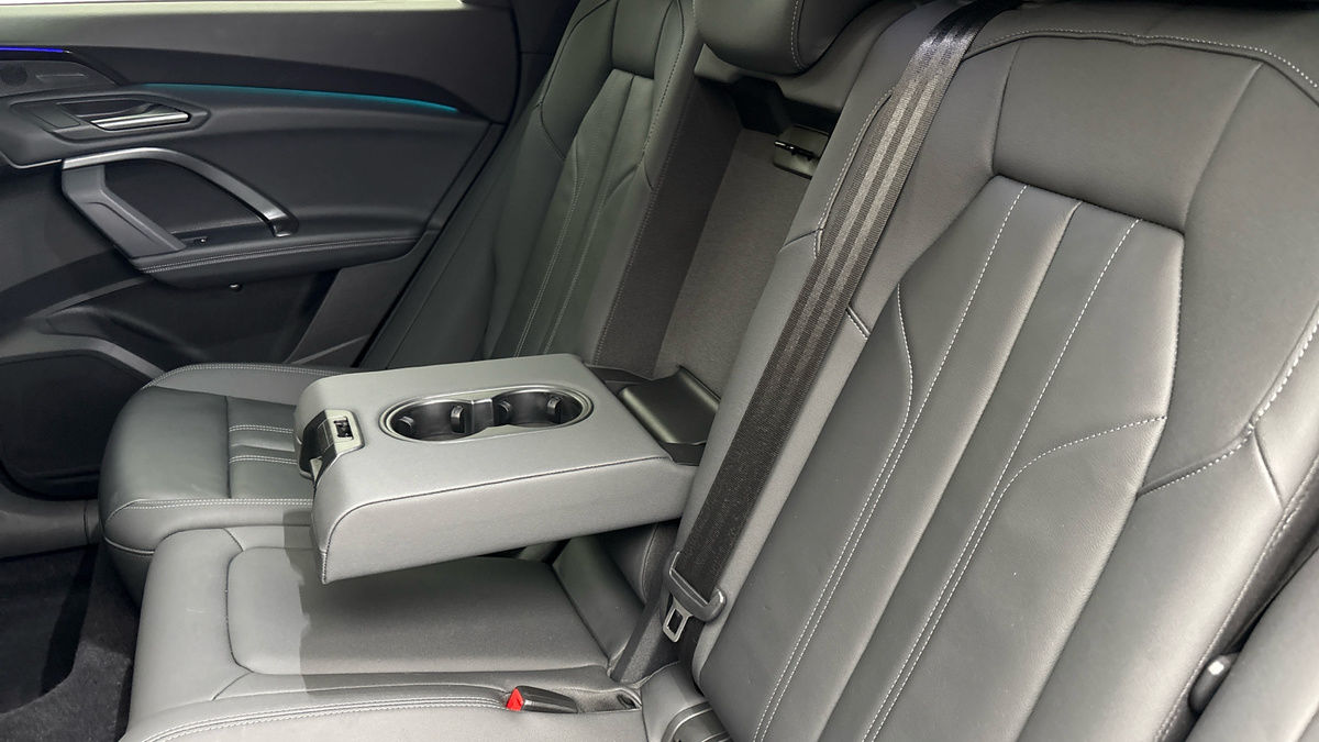 Audi Q5 Image 9