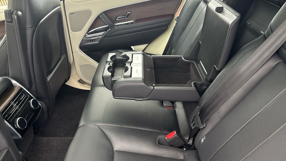 Land Rover Range Rover Image 9