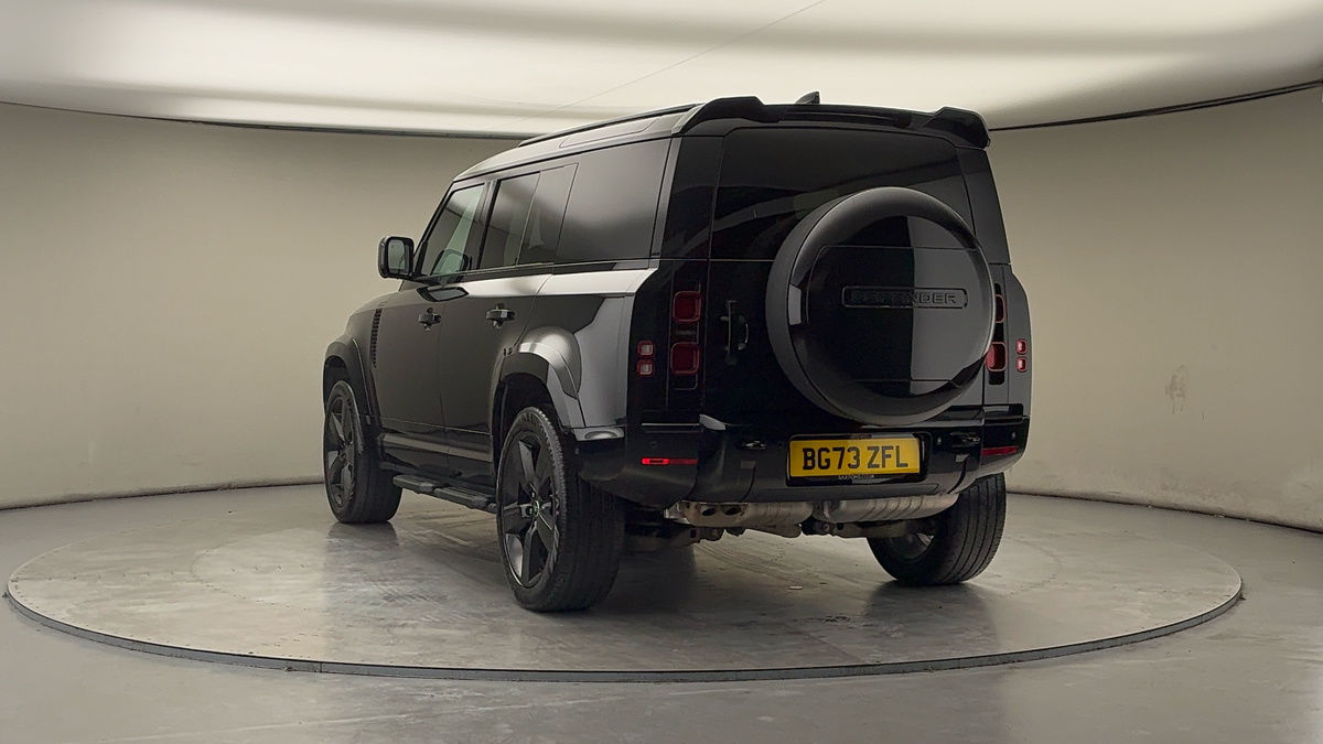 More views of Land Rover Defender 110