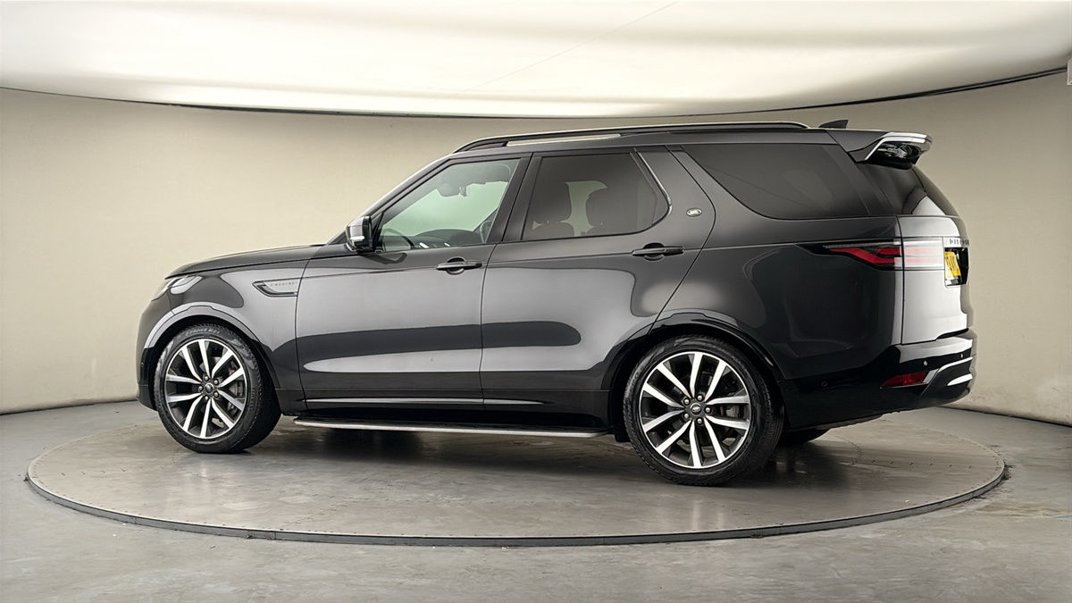 More views of Land Rover Discovery