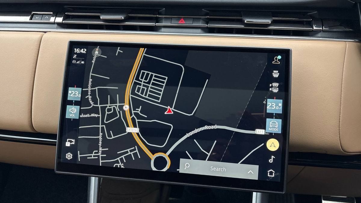 Land Rover Range Rover Image 17