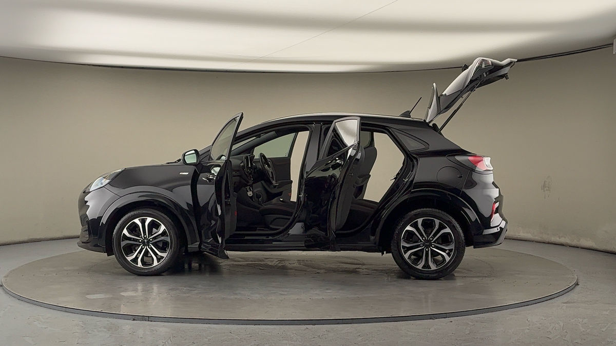 More views of Ford Puma