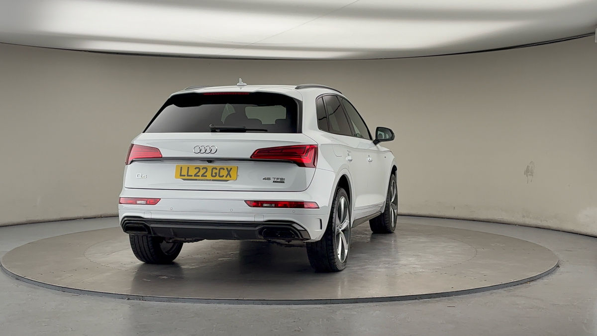 More views of Audi Q5