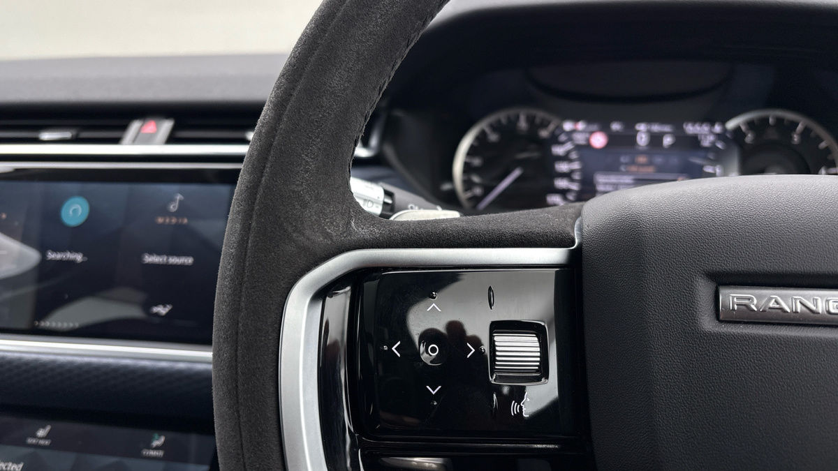 Land Rover Range Rover Velar Image 13