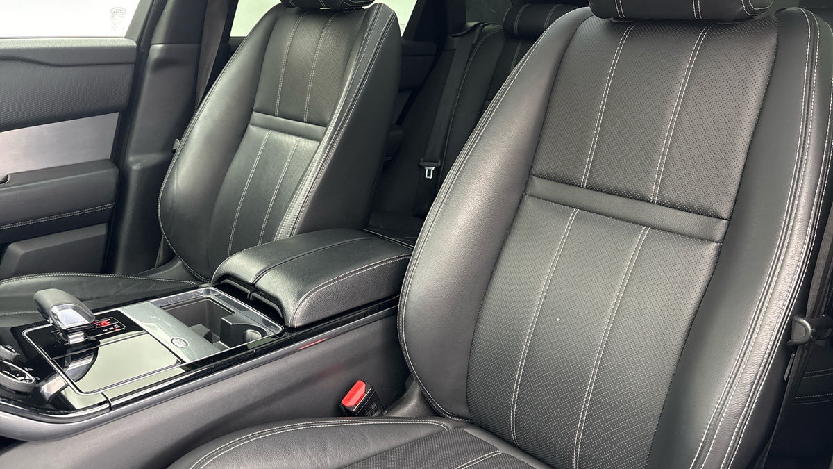 Land Rover Range Rover Velar Image 7