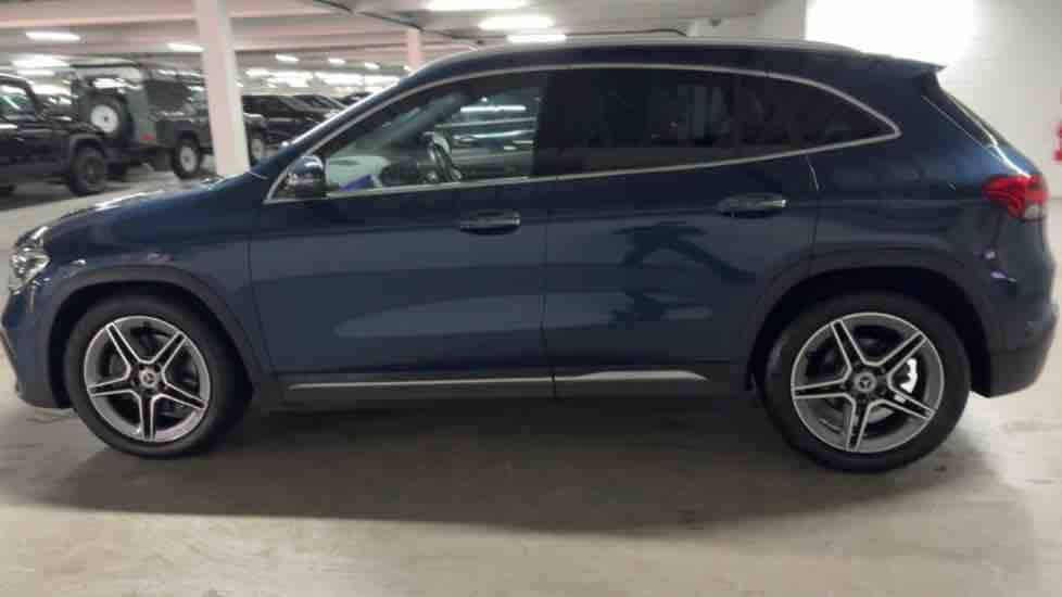 More views of Mercedes-Benz GLA